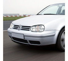 Бампер передний в цвет кузова Volkswagen Golf 4 (1997-2003)