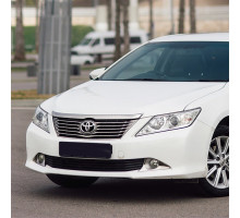 Бампер передний в цвет кузова Toyota Camry V50 (2011-2014) без омывателей