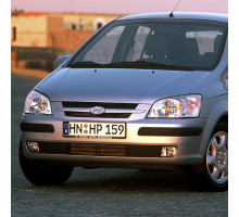 Бампер передний в цвет кузова Hyundai Getz (2002-2005) дорестайлинг